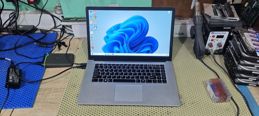 Ноутбук для работы и учебы