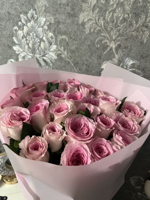 Свежие голаднские розы.