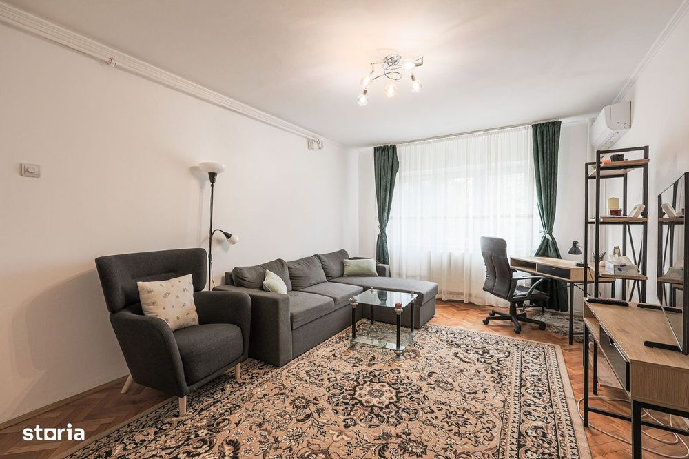 Rezervat Apartament renovat, cu 2 balcoane, la Etajul 1 in Micalaca