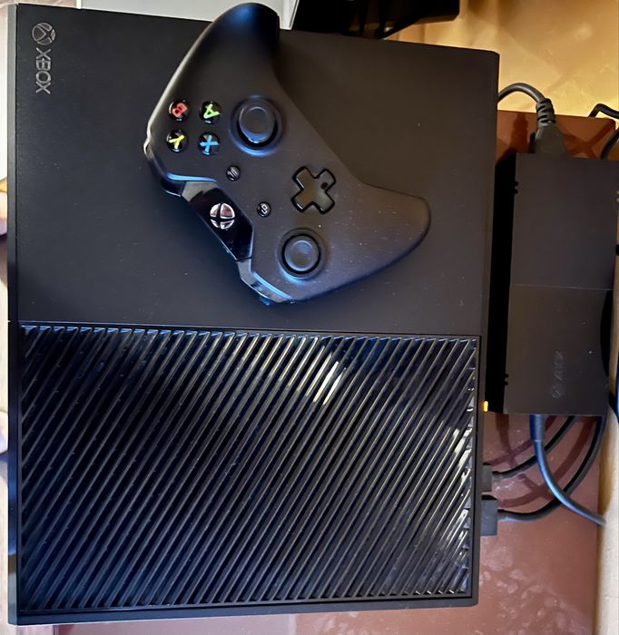 Xbox one 500GB+16 игри