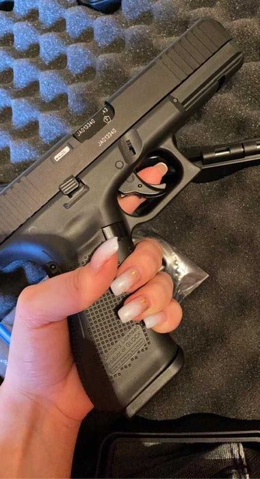 Pistol Airsoft Glok17 Gen 5 Modificat 22jouli BileDeCauciuc cal.43