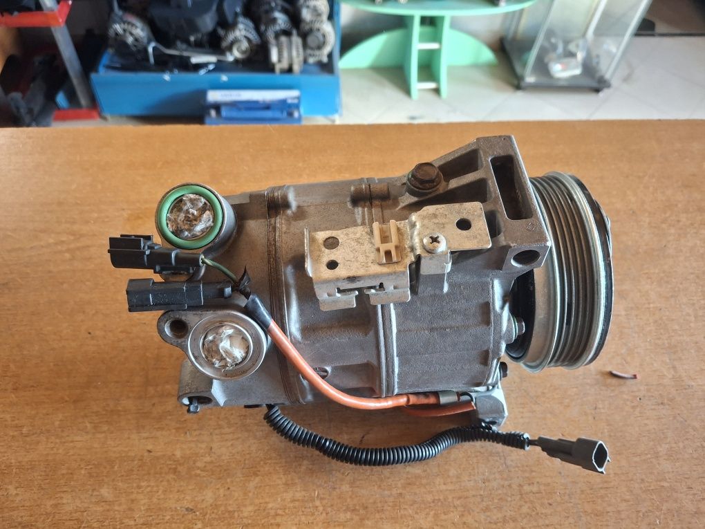 Compresor aer condiționat Volvo Ford 2.0D 2.4D 2.5i  2005+