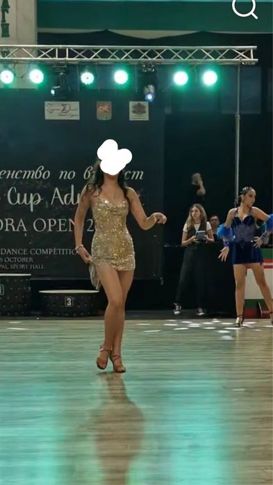 Рокля за спортни танци