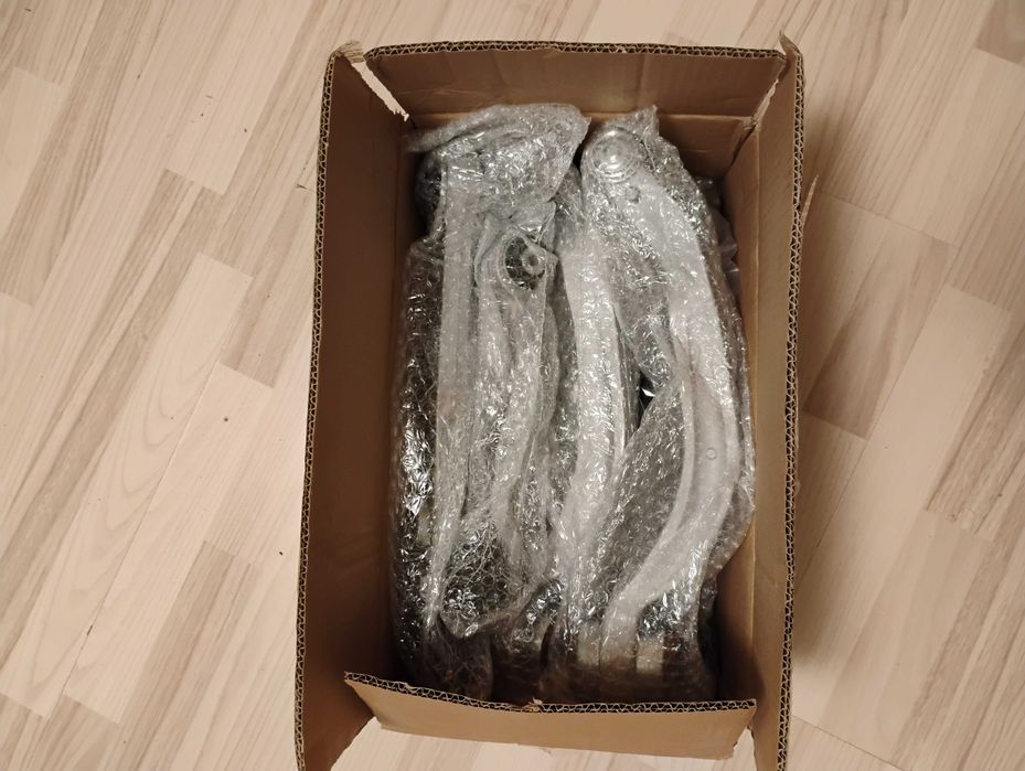 Носачи окачване Ауди А4 б5 1.9 tdi 1999 г