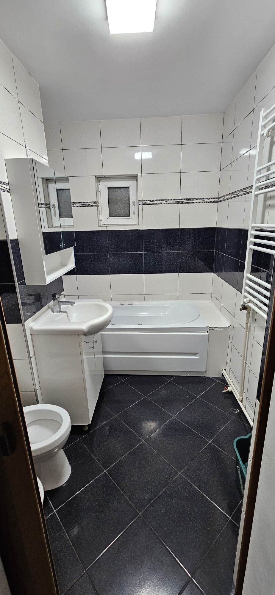 Apartament 2 camere et. 1 din 4, Unirii Sud