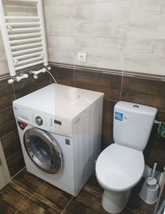 Дава се под наем Едностаен апартамент в Пловдив, Старият град - 40 кв.м за 183.6 € - Снимка #2