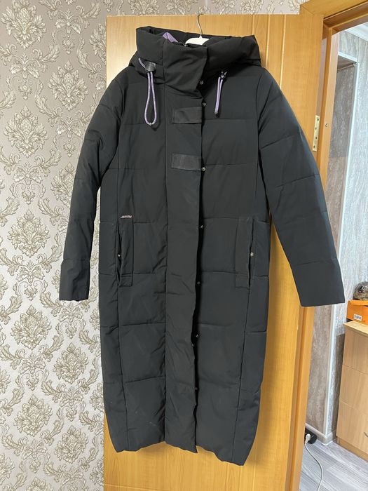 Продам зиминий пуховик