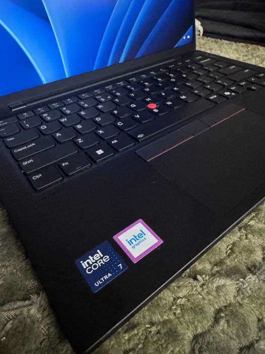 Lenovo ThinkPad T14S Gen 5 (14, Intel)
