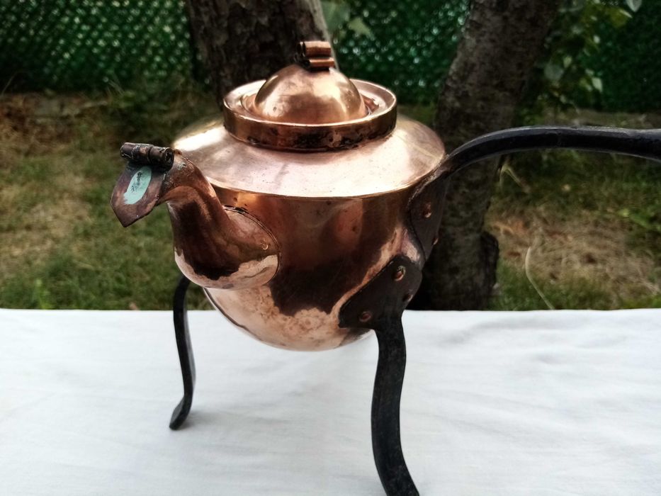 Винтидж меден чайник