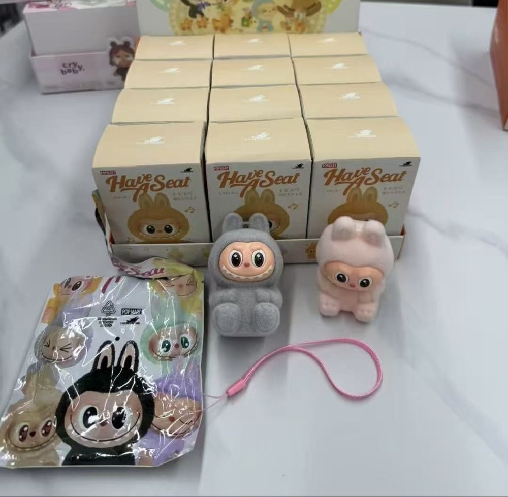 Лабубу мини ключодържател, играчка Labubu