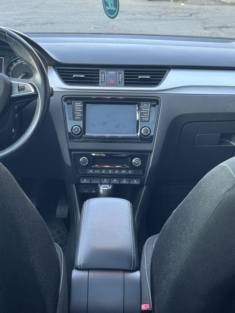Skoda Rapid automata/panoramic