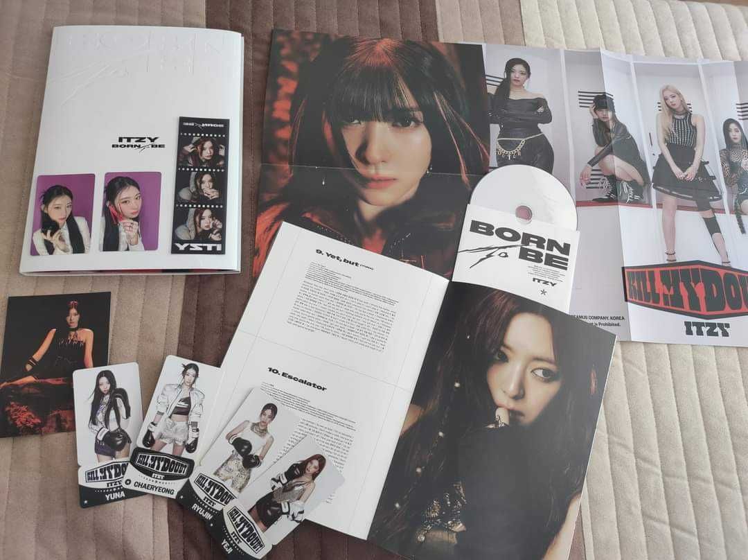 ITZY Born to be album + картички