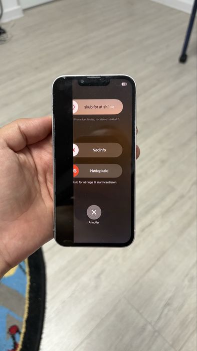 iPhone 13-Doar pt piese-NU Dezmembrez-Citeste Descrierea Anuntului-Fix