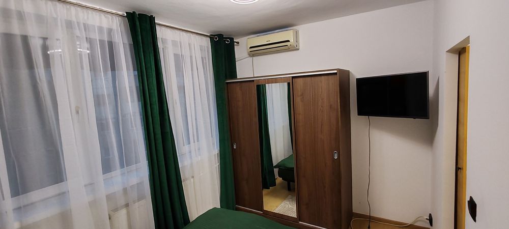 Închiriez cameră de cămin zona George Enescu