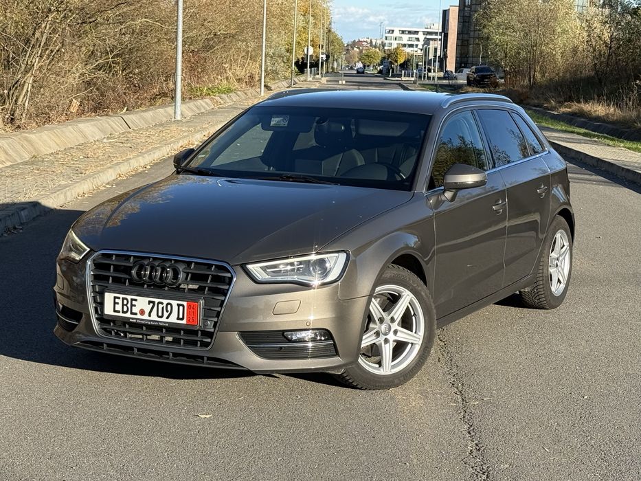 Audi a3 8v 2015 1.6 tdi Xenon / Drive select