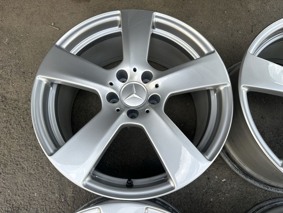 Jante originale mercedes-Benz w212 r18 in doua dimensiuni