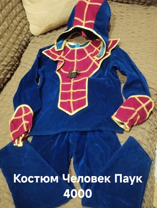 Продам Детские Новогодние костмы