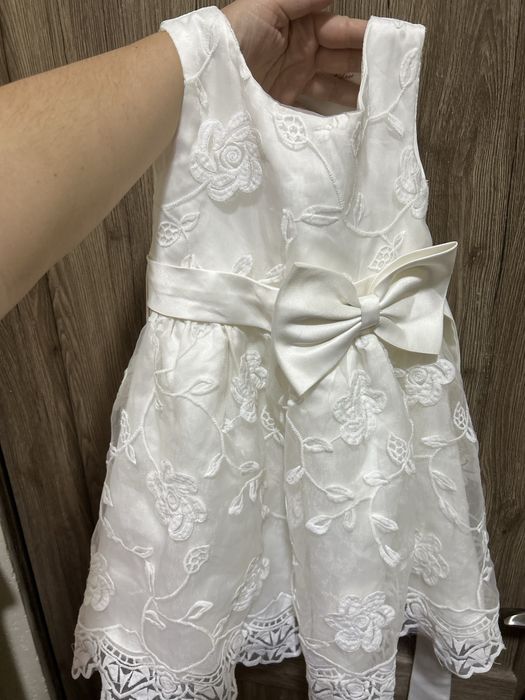 Продам платье для девочки - принцессы , платье на праздник.