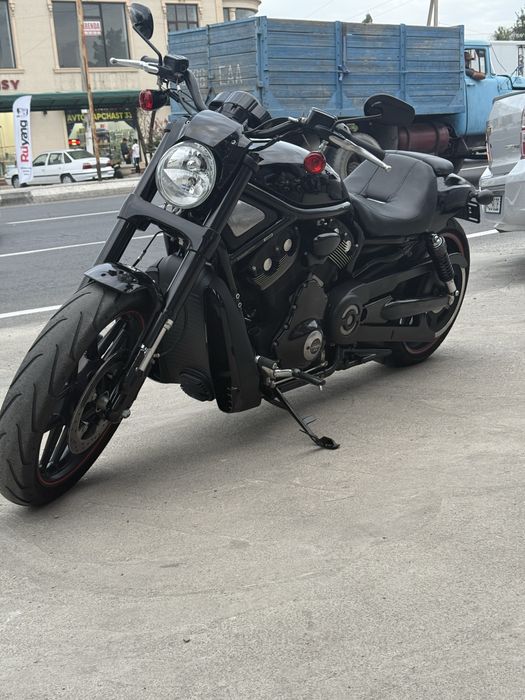 Moto harley DEVIDSON V ROD 1250