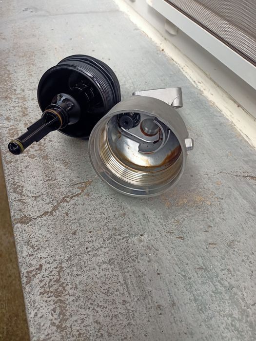 Корпус за маслен филтър