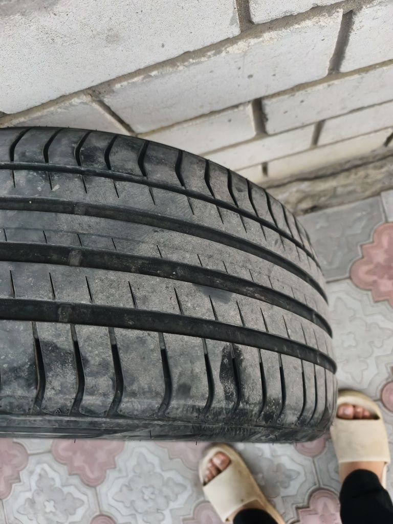 Продается шина r20