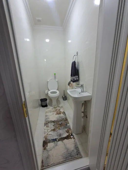 2/2/3. Дом кирпичный. Сергели, метро "Yangihayot" (4-bekat). Квартира