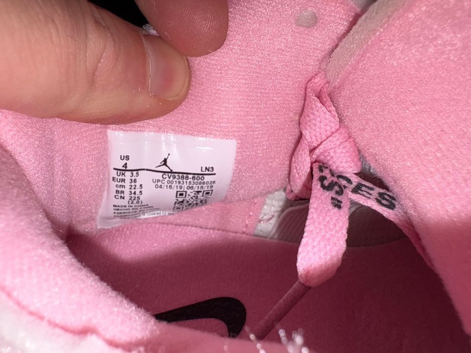 Încălțăminte NIKE Air Jordan 4 off white nr 36 și 37,5