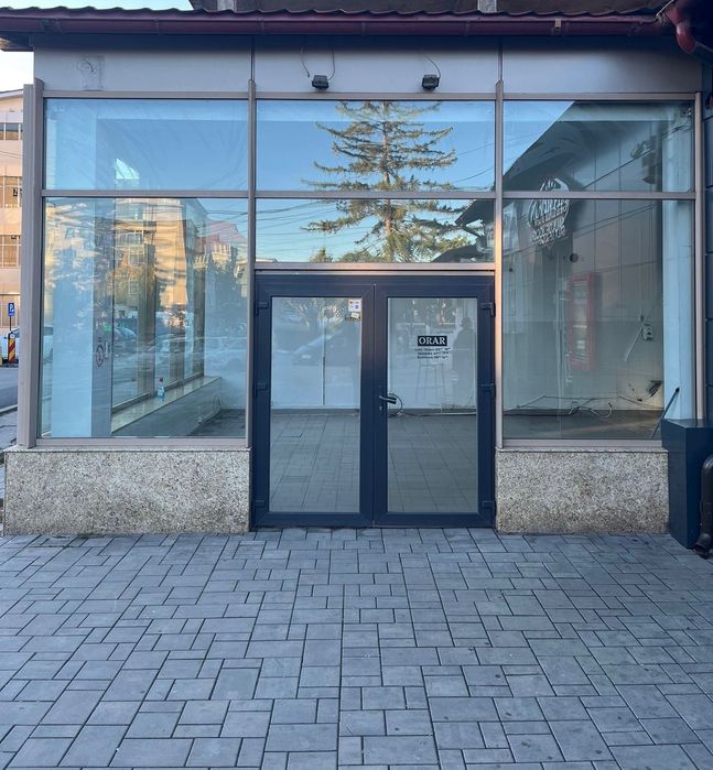 Inchiriez spatiu comercial central in Motru