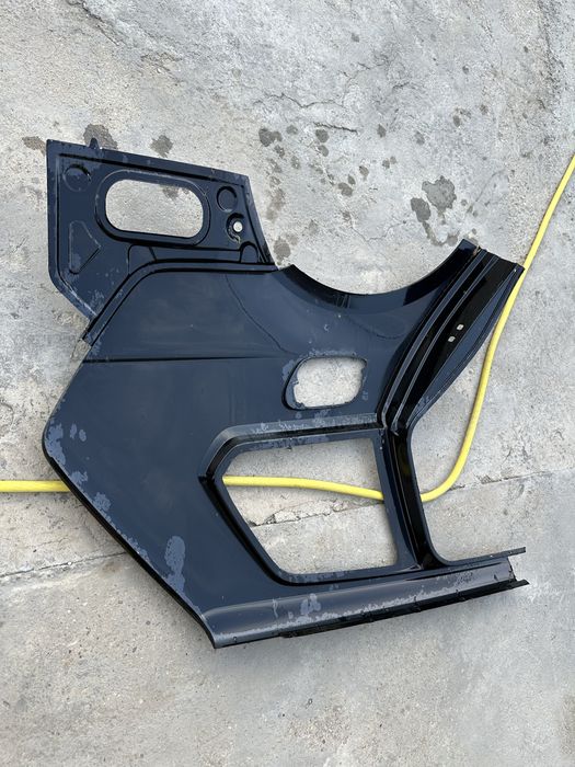 Aripă dreapta spate vw golf 7.break.