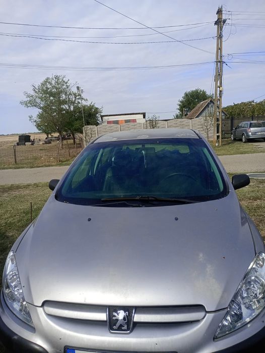 Vând Peugeot 307, motor 1,4 hdi in stare foarte buna de funcționare, a