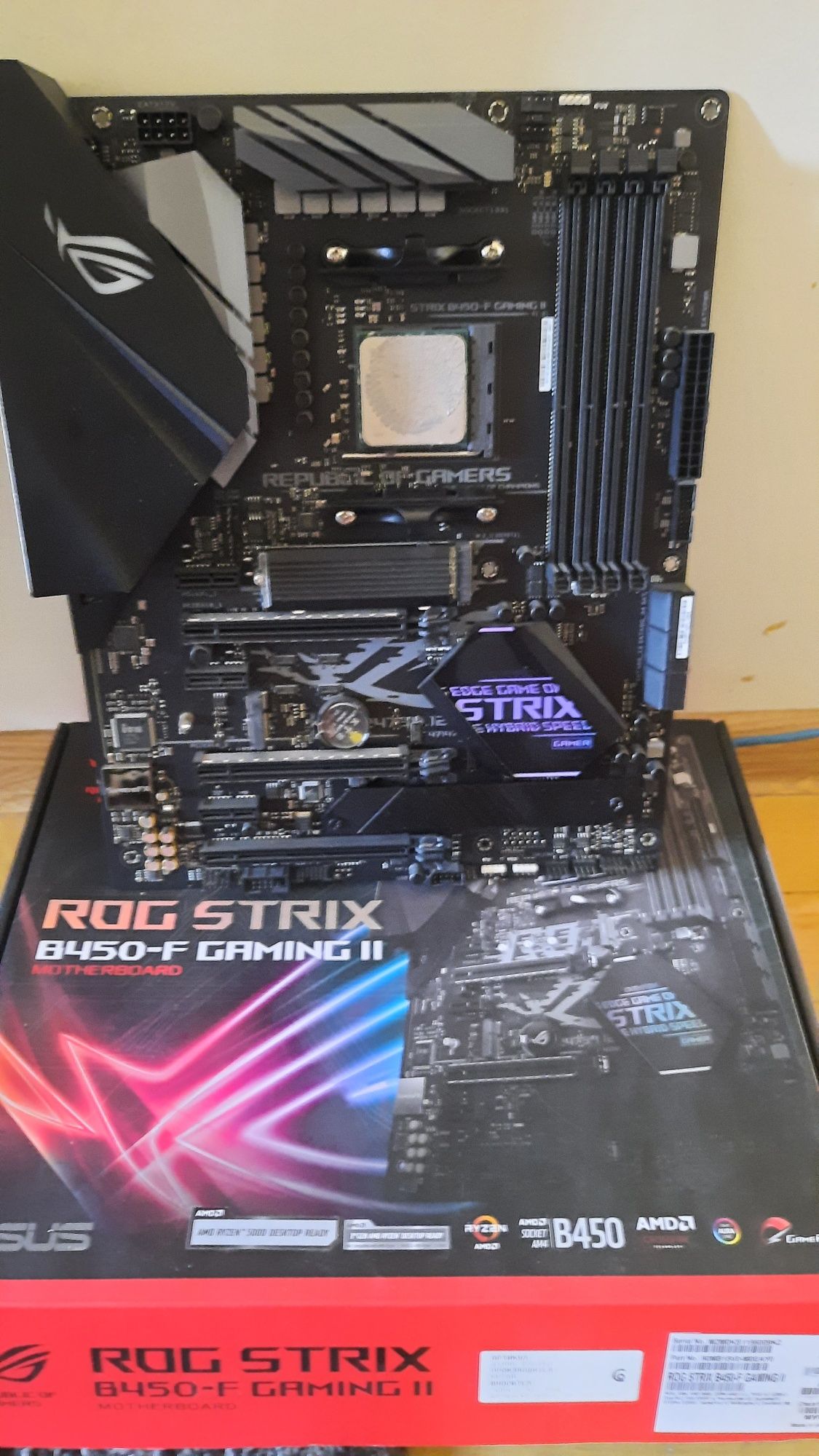Дънна платка Asus b450-f gaming II Cpu Ryzen 3700X