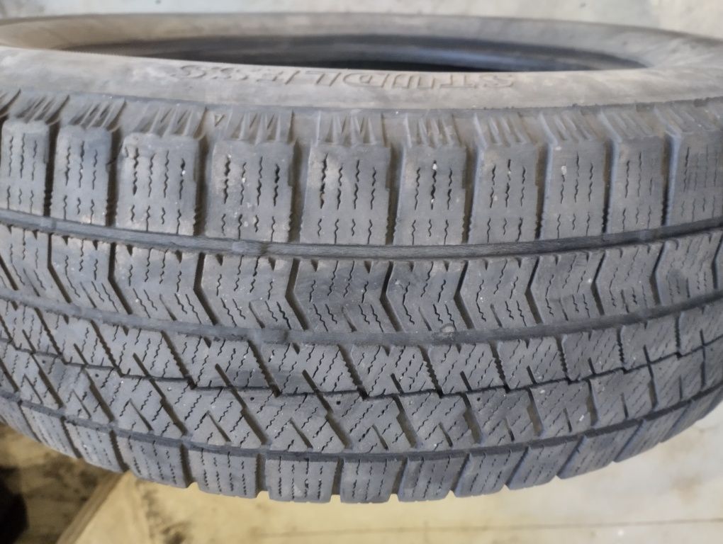 Продам одно колесо 185 65 R15