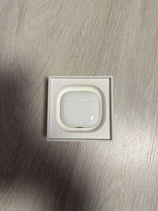 Airpods 4 като нови