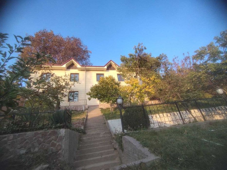 Продается дача 20 сот. в горах /Чарвак/