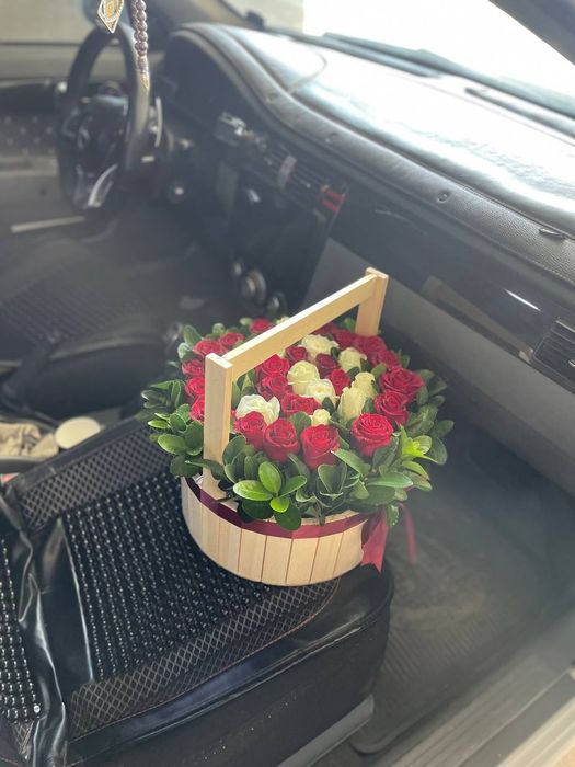 Яқин Инсонингиз Учун Гуллар Букетлар