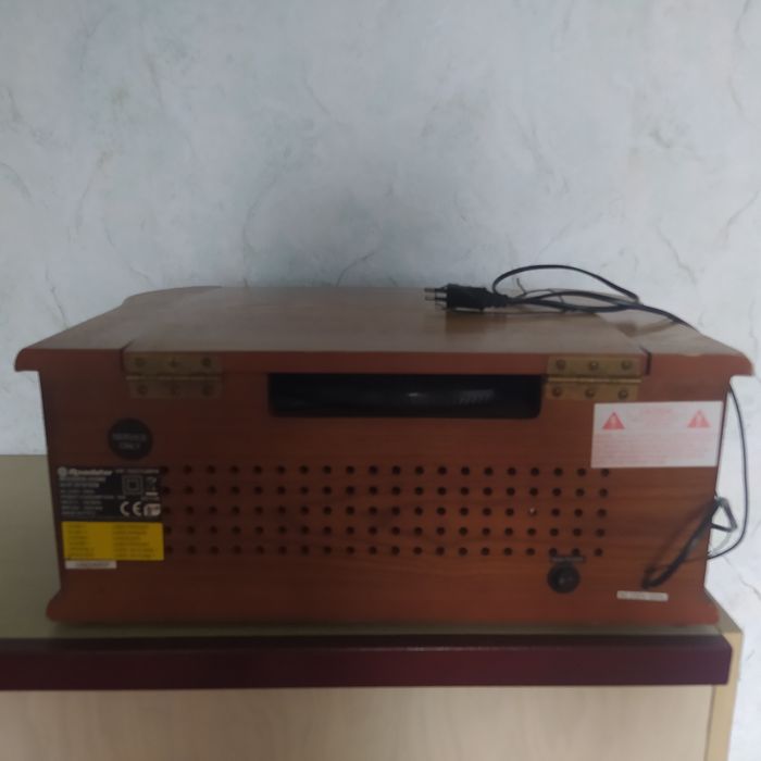 Радио/CD/грамофон Roadstar