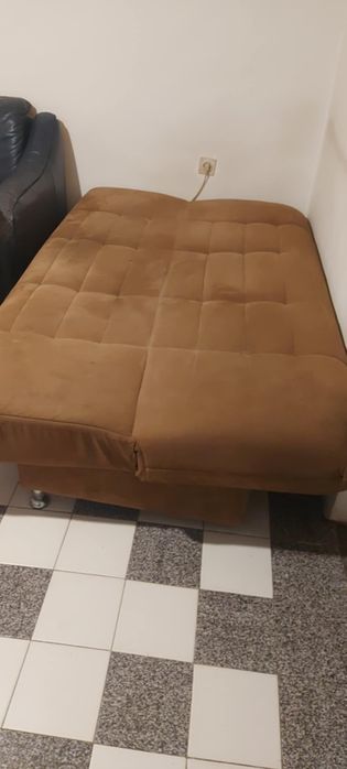 Разтегателен диван