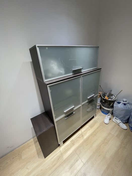 Продается мебель шкафы все вместе