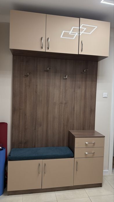 Продавам портманто – MDF и ПДЧ, като ново