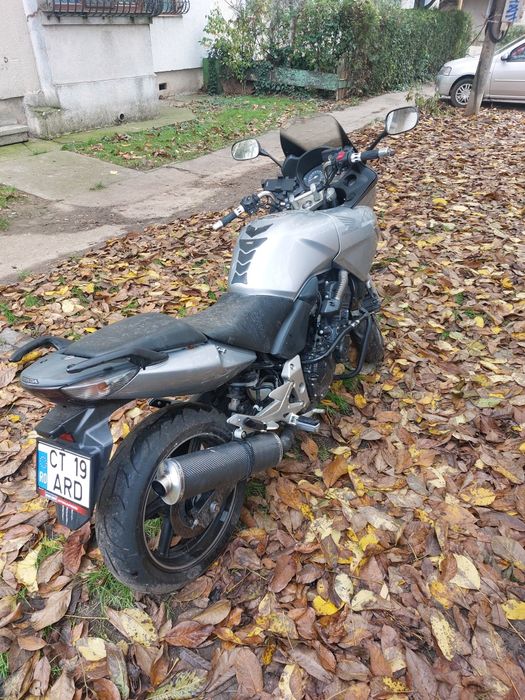 De vânzare/Schimb cu Rulota .  Honda PC38 CBF 600SA /2007 35000 km.