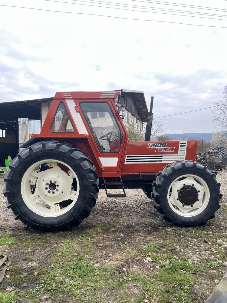 Vand sau schimb tractor Fiat 880