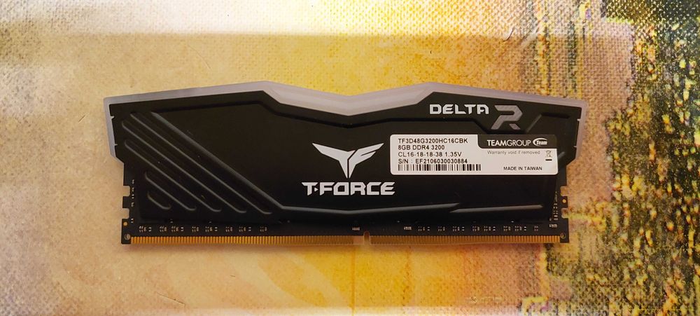 Рам памет T Force Delta RGB 2 х 8GB DDR4 3200MHz