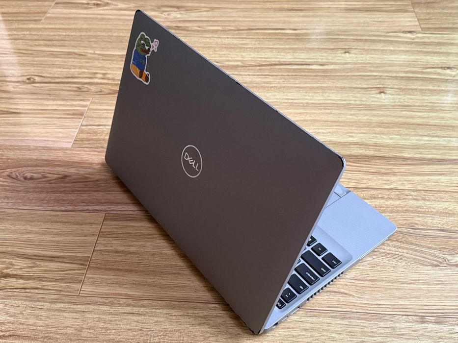15.6 Dell Latitude 5510`Core i5-10310U/16GB RAM/512GB SSD/FHD IPS