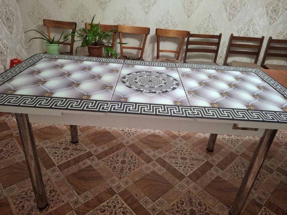 Стол кухонный стеклянный