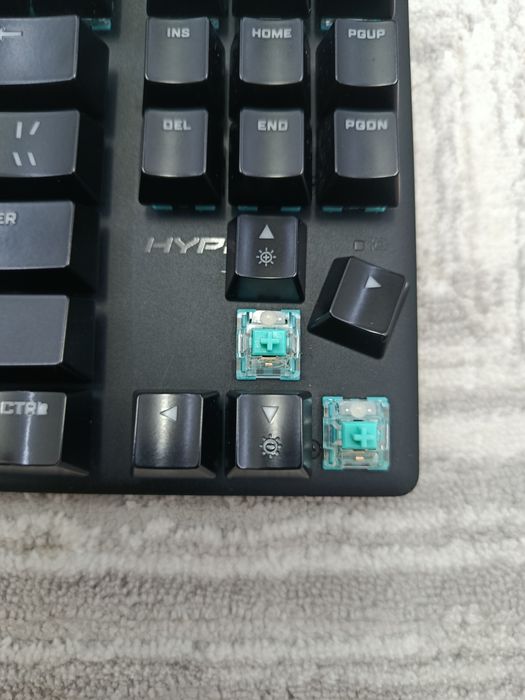 Продам клавиатуру HyperX