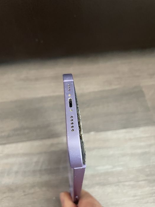 IPhone 12 за части