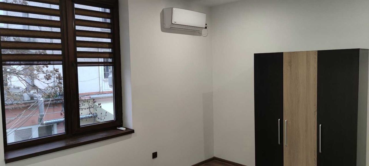 Дава се под наем Тристаен апартамент в Димитровград - 82 кв.м за 255 € - Снимка #13