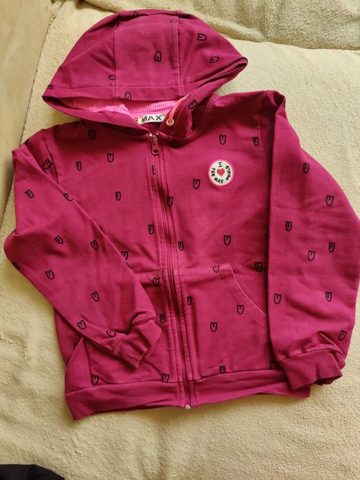 Два спортни екипа за ръст 140см