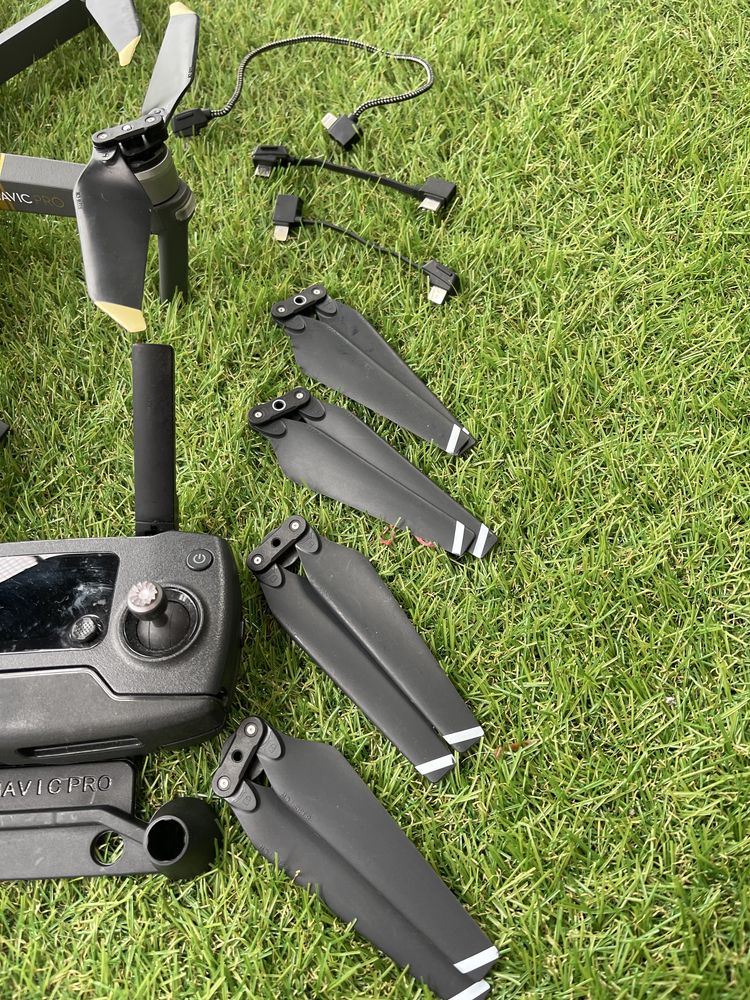Mavic Pro 4K с аксесоари и 2 батерии
