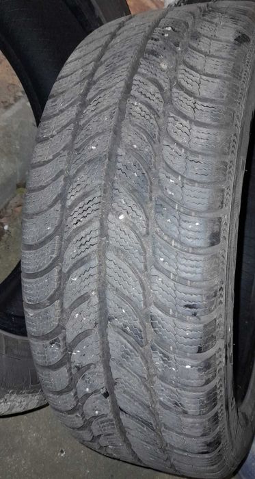 Vand anvelope iarna, vara 205/55 R16, piese Renault, Dacia 1310, Cielo